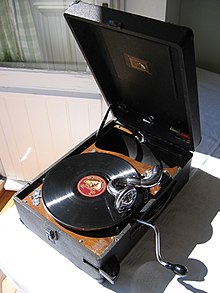 Detail Record Player With Horn Name Nomer 15