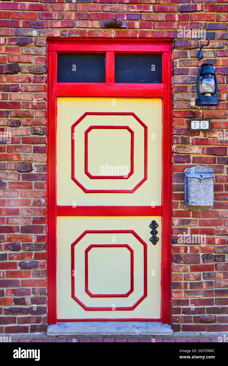 Detail Red Door Batu Nomer 9