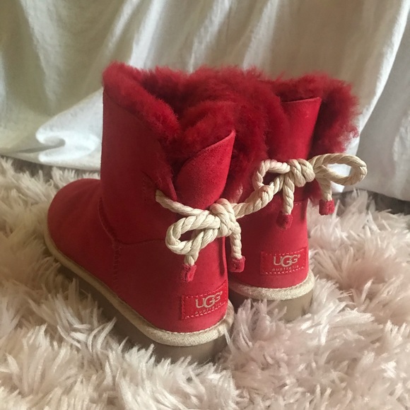 Detail Red Uggs With Rope Bow Nomer 19