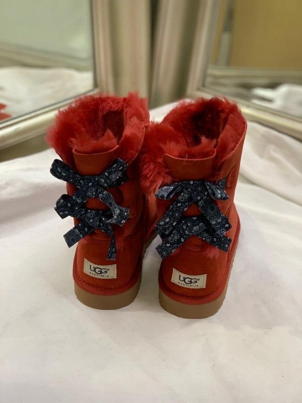 Detail Red Uggs With Rope Bow Nomer 29