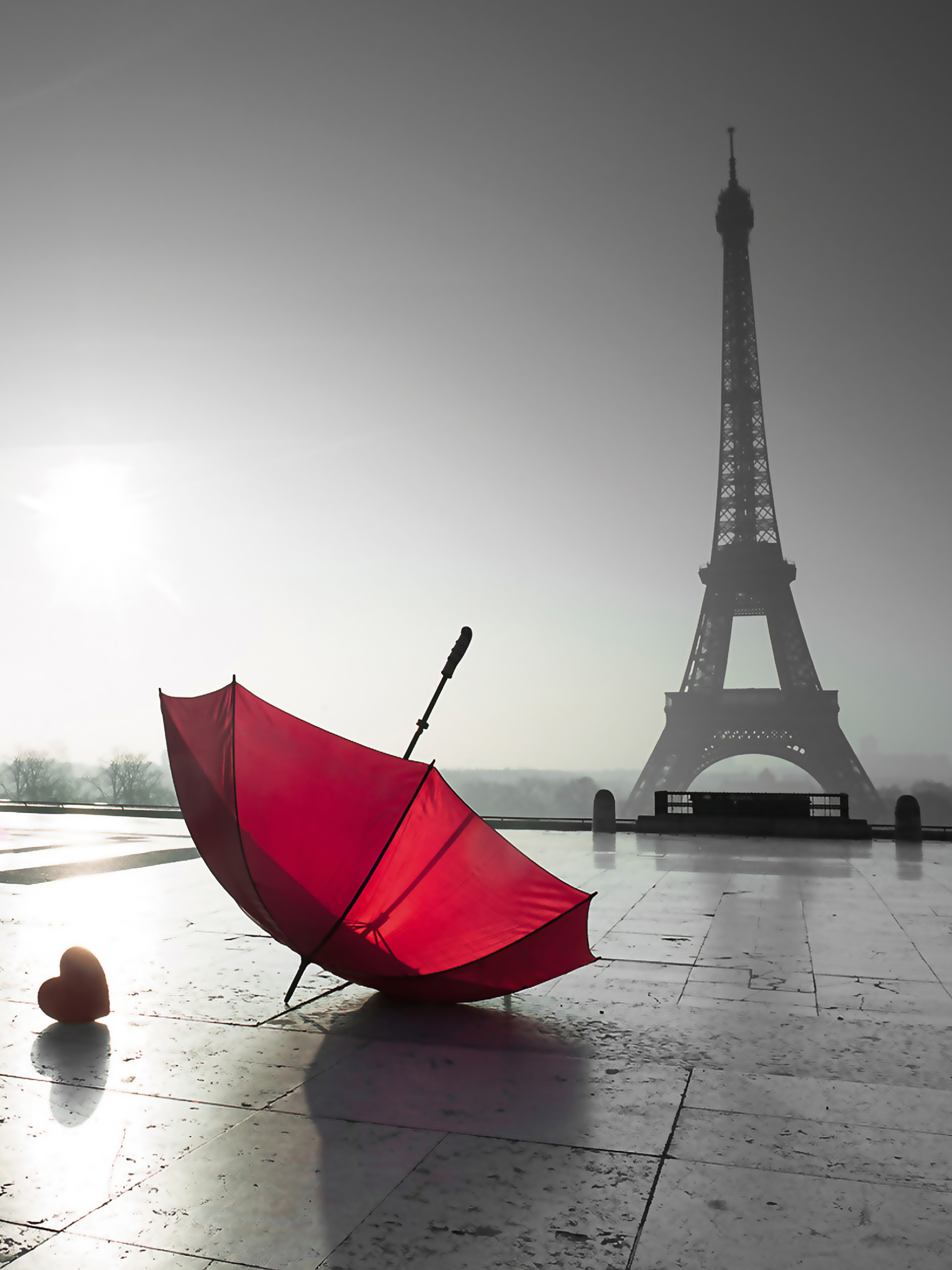 Detail Red Umbrella Eiffel Tower Nomer 17