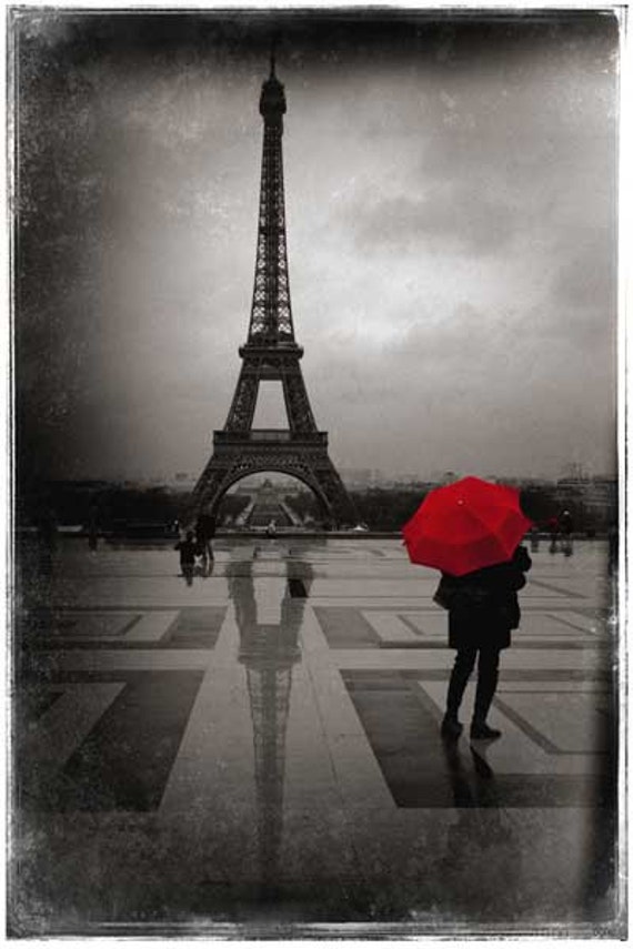 Detail Red Umbrella Eiffel Tower Nomer 6