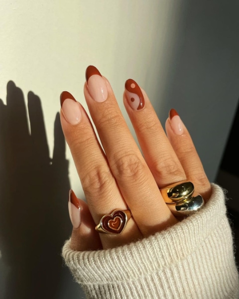 Detail Red Yin Yang Nails Nomer 15