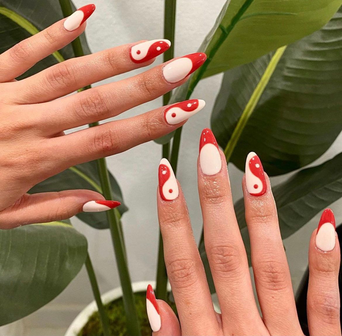 Detail Red Yin Yang Nails Nomer 3