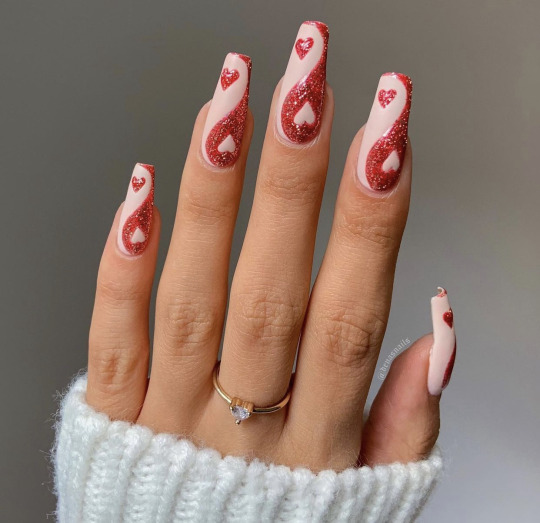 Detail Red Yin Yang Nails Nomer 30