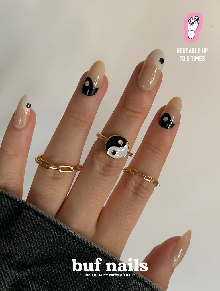 Detail Red Yin Yang Nails Nomer 32