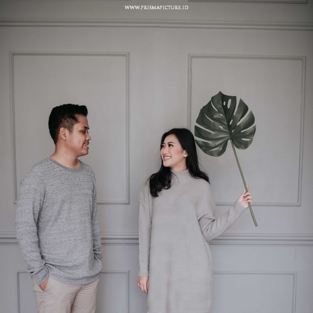 Detail Referensi Foto Prewedding Indoor Nomer 7