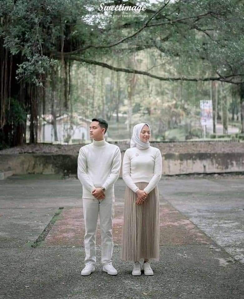 Detail Referensi Foto Prewedding Outdoor Nomer 33