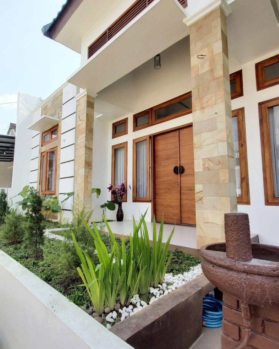 Detail Referensi Teras Rumah Minimalis Nomer 47