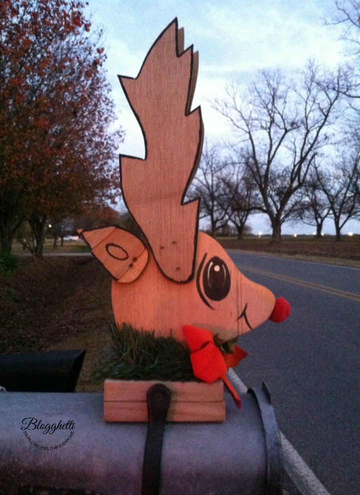 Detail Reindeer Mailbox Nomer 20