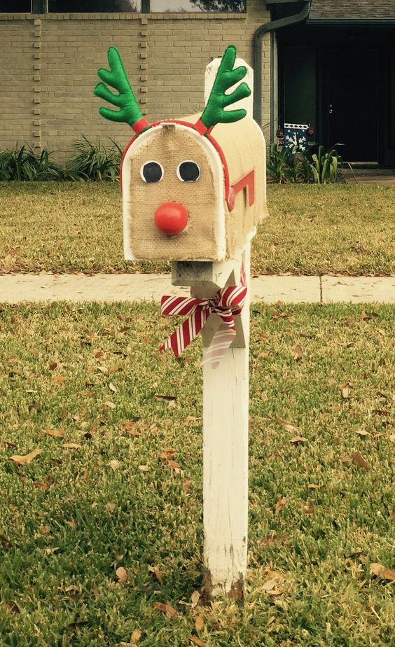 Detail Reindeer Mailbox Nomer 6
