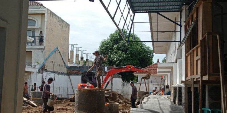 Detail Renovasi Rumah Lebih Rendah Dari Jalan Nomer 42