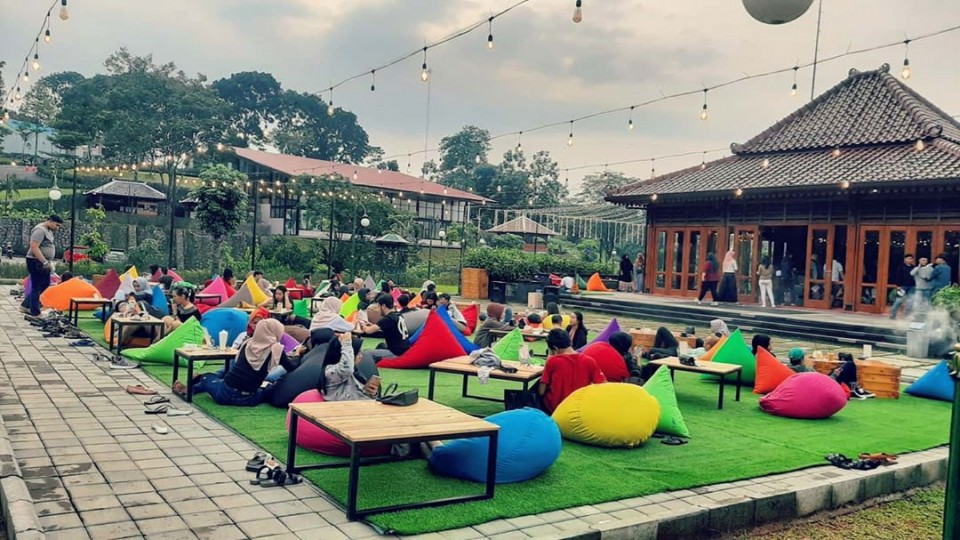 Detail Resto Pemandangan Bagus Di Bogor Nomer 40