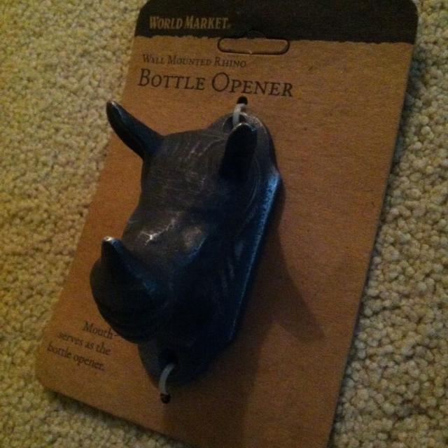 Detail Rhino Bottle Opener Nomer 26