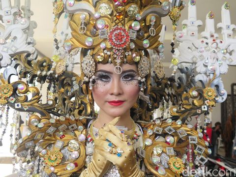 Detail Riasan Wajah Untuk Karnaval Nomer 4