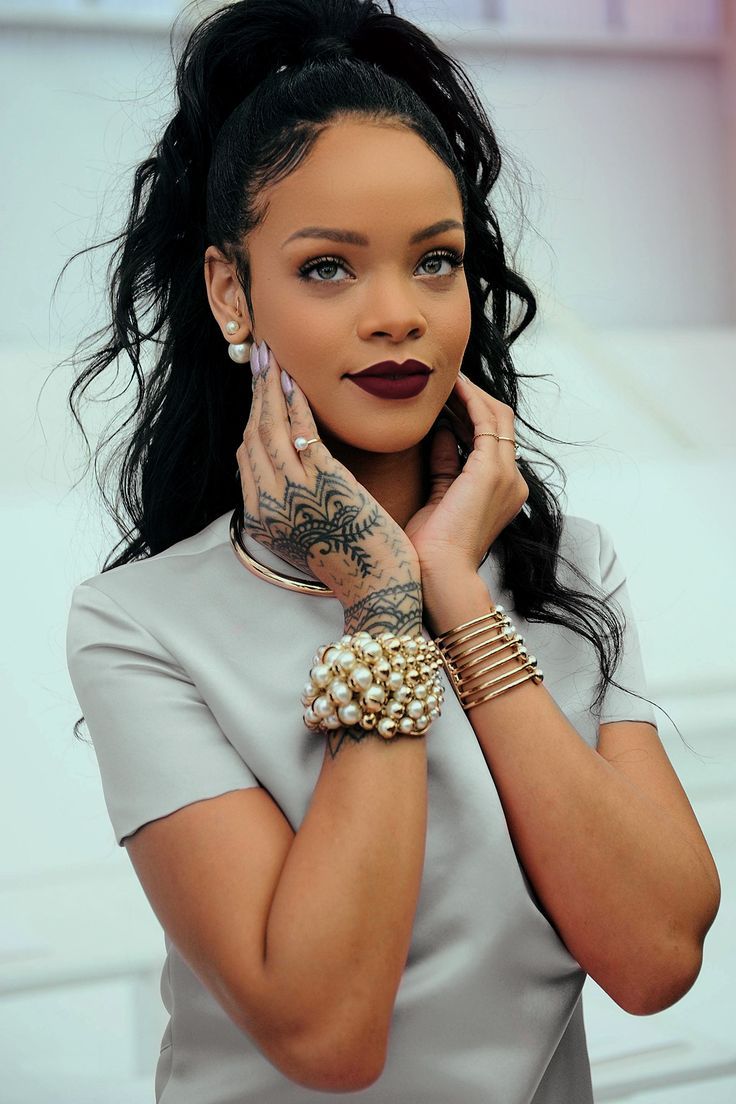 Rihanna Wallpaper - KibrisPDR