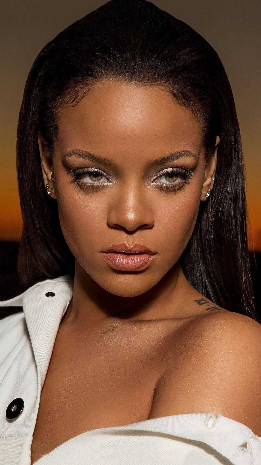 Detail Rihanna Wallpaper Nomer 16