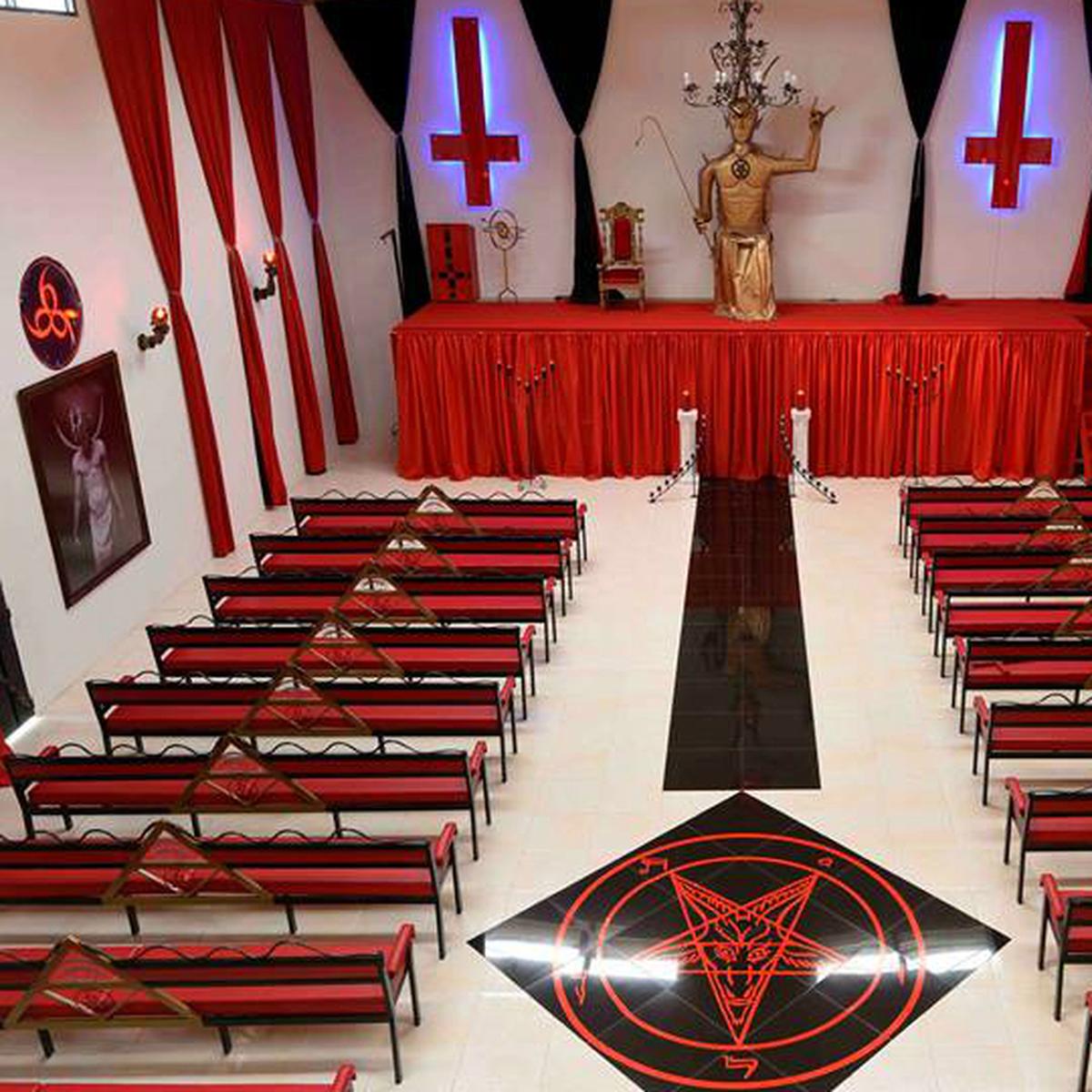 Detail Ritual Gereja Setan Nomer 14