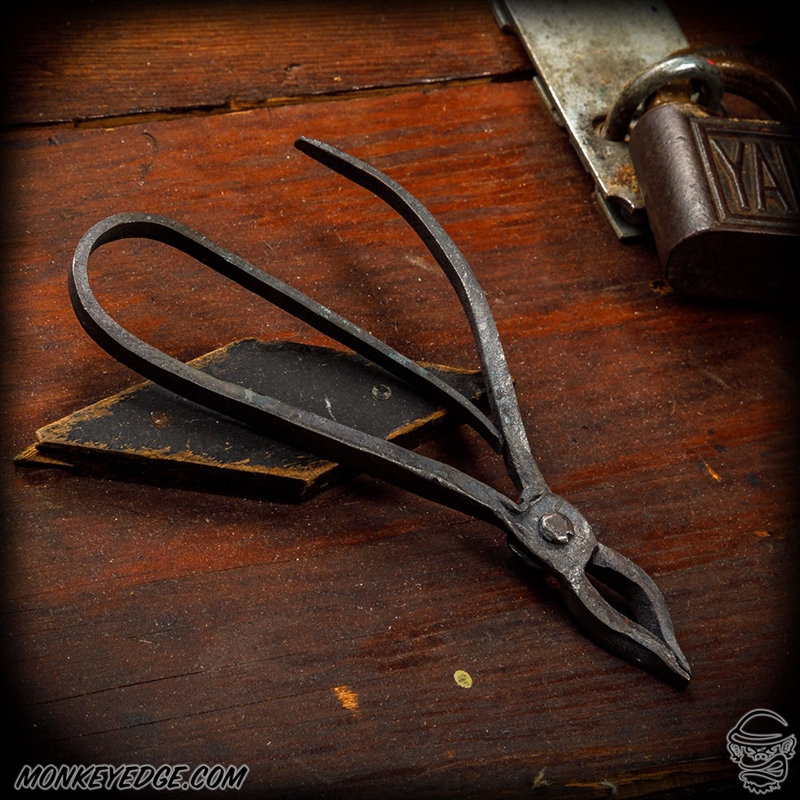 Detail Roach Clip Scissors Nomer 19