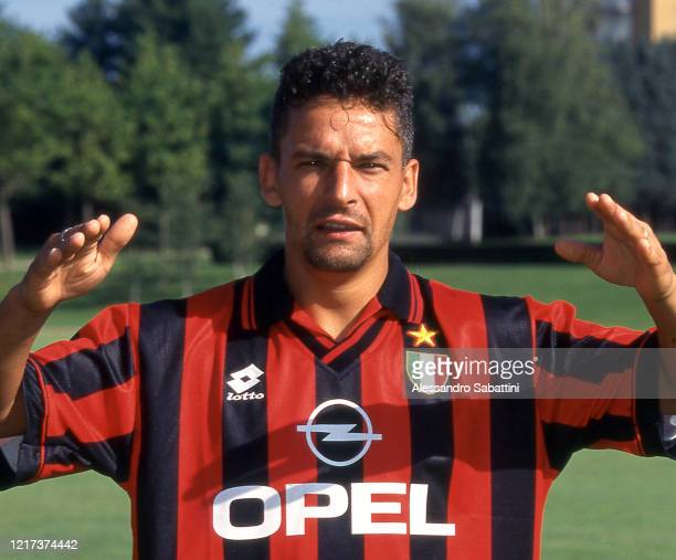 Detail Roberto Baggio Ac Milan Nomer 15