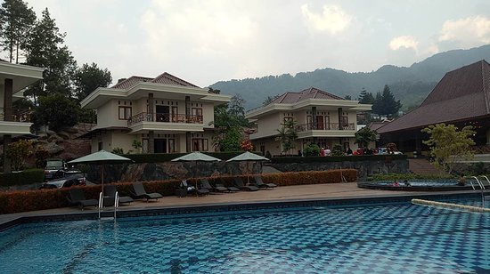 Robinson Resort Puncak - KibrisPDR