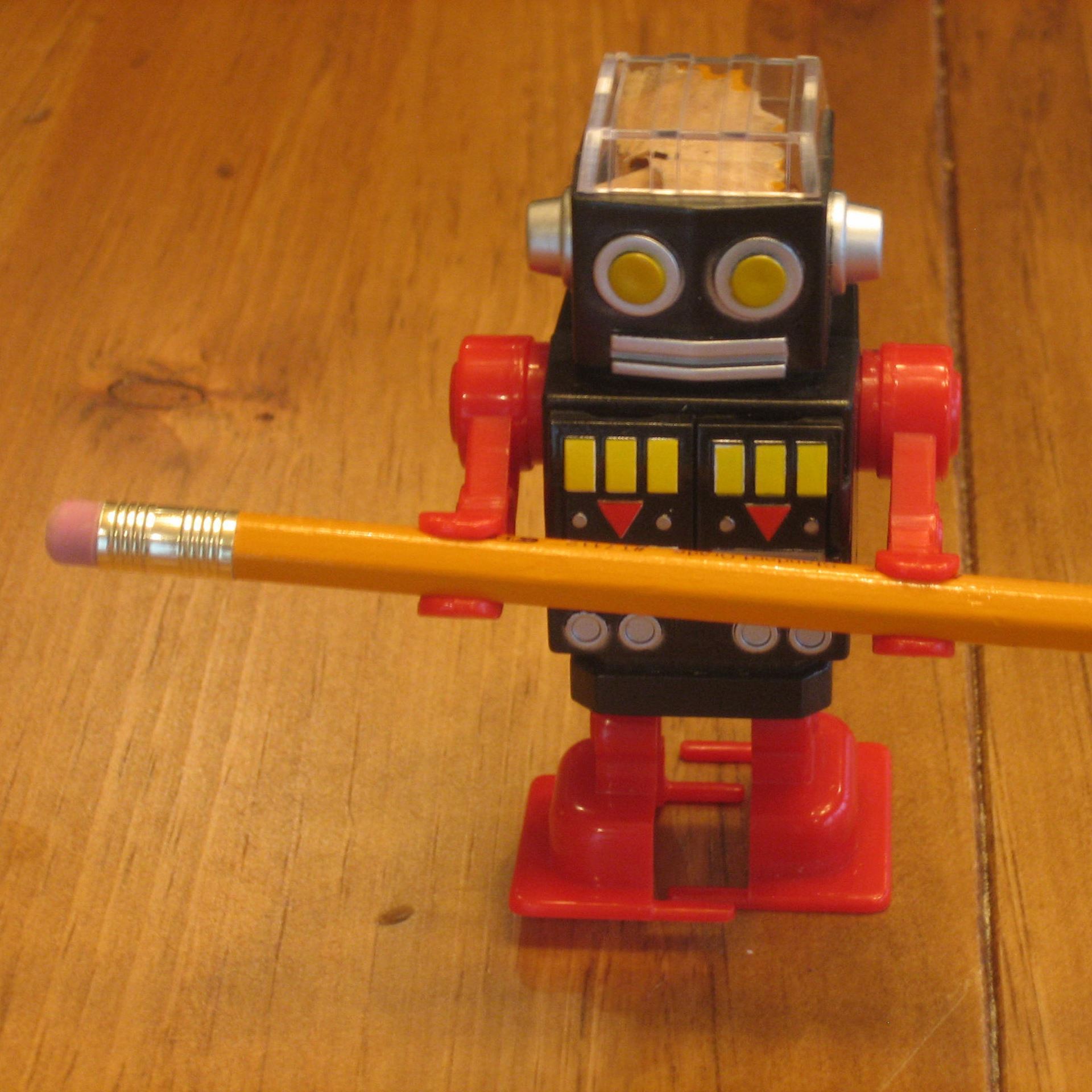 Detail Robot Pencil Sharpener Nomer 8