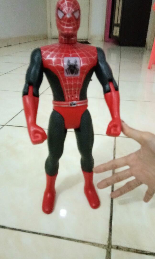 Detail Robot Spiderman Besar Nomer 25