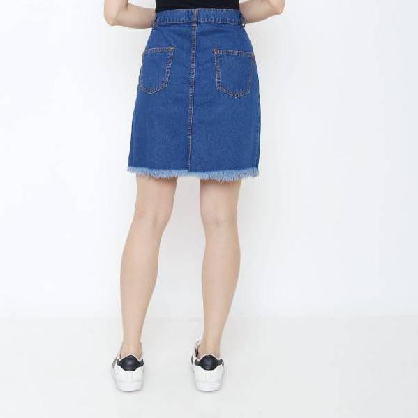 Detail Rok Pendek Levis Nomer 28