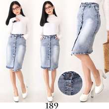 Detail Rok Pendek Levis Nomer 46