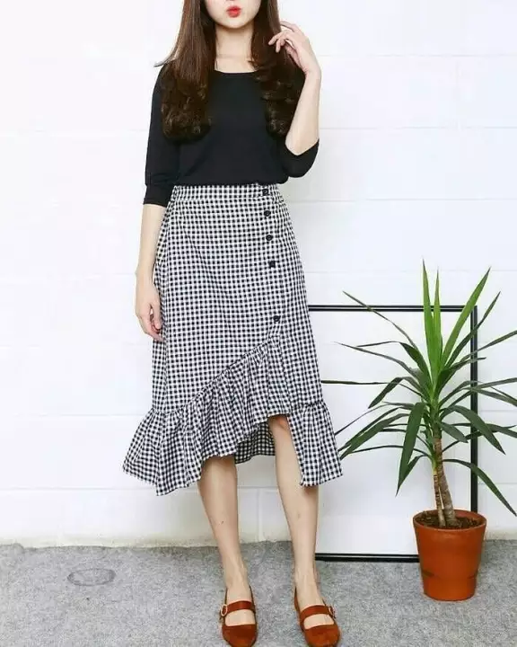 Detail Rok Tartan Pendek Nomer 37