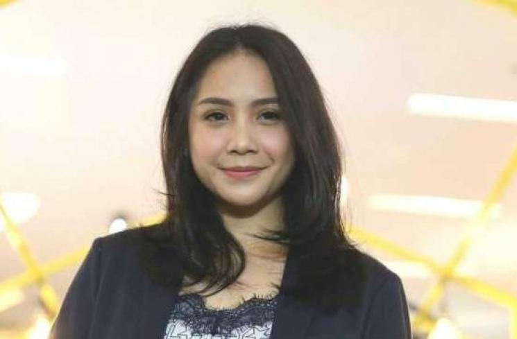 Detail Roll Rambut Nagita Slavina Nomer 56
