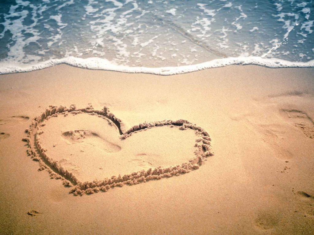 Detail Romantic Beach Love Quotes Nomer 14