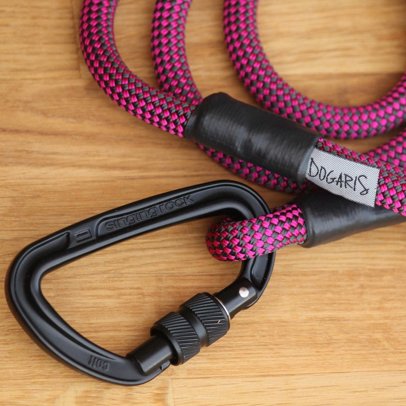 Detail Rope Leash With Carabiner Nomer 6