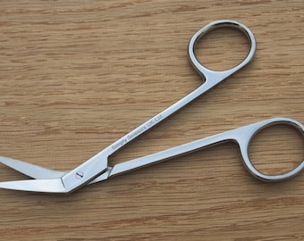 Detail Rose Gold Bandage Scissors Nomer 51