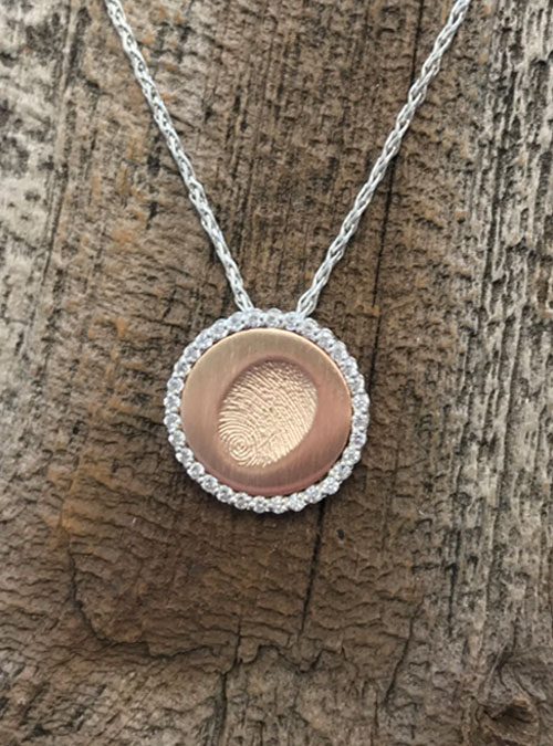 Detail Rose Gold Fingerprint Necklace Nomer 8