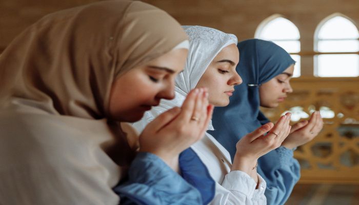 Detail Doa Setelah Membaca Surat Waqiah Lengkap Nomer 41