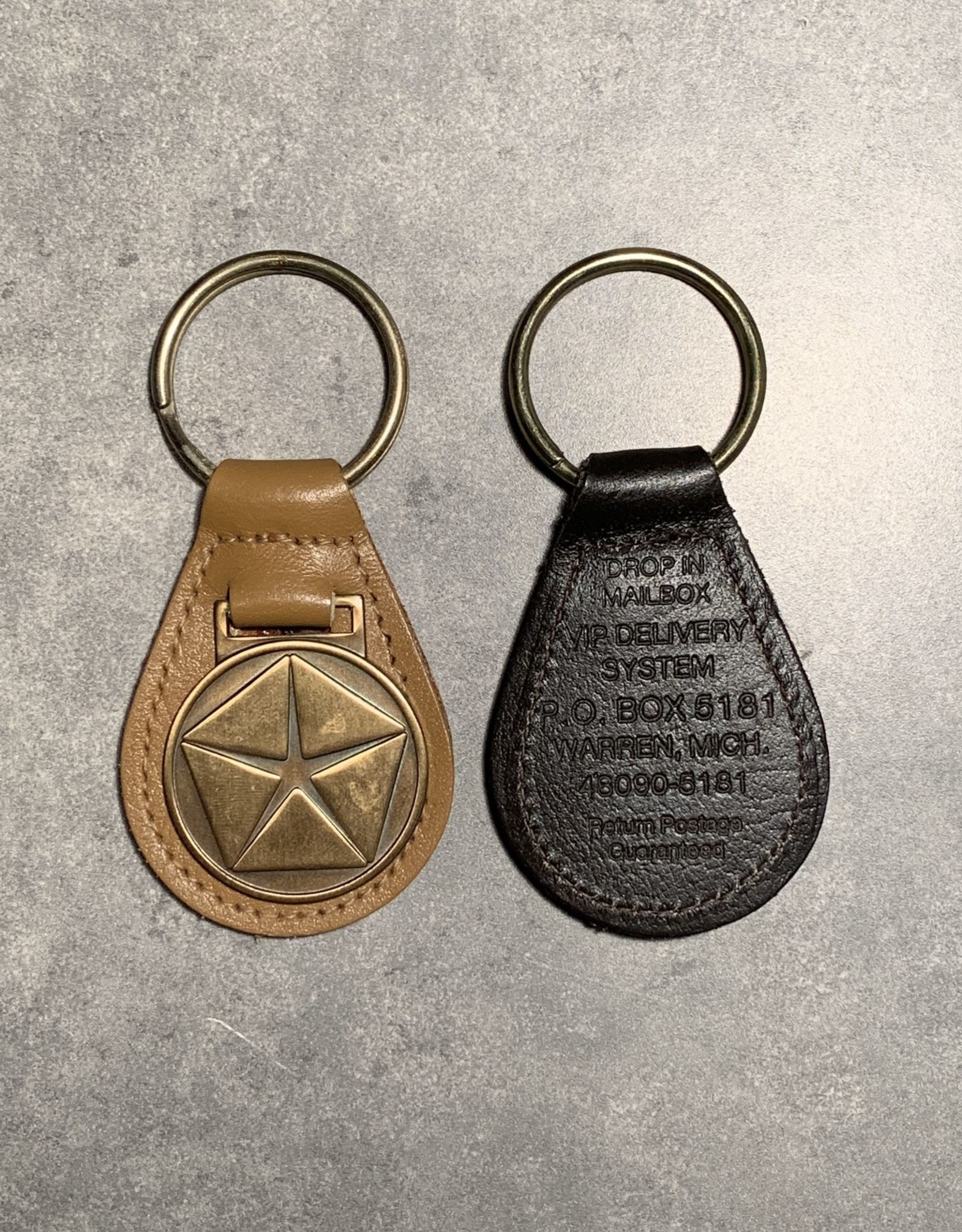 Detail Dodge Leather Keychain Nomer 25