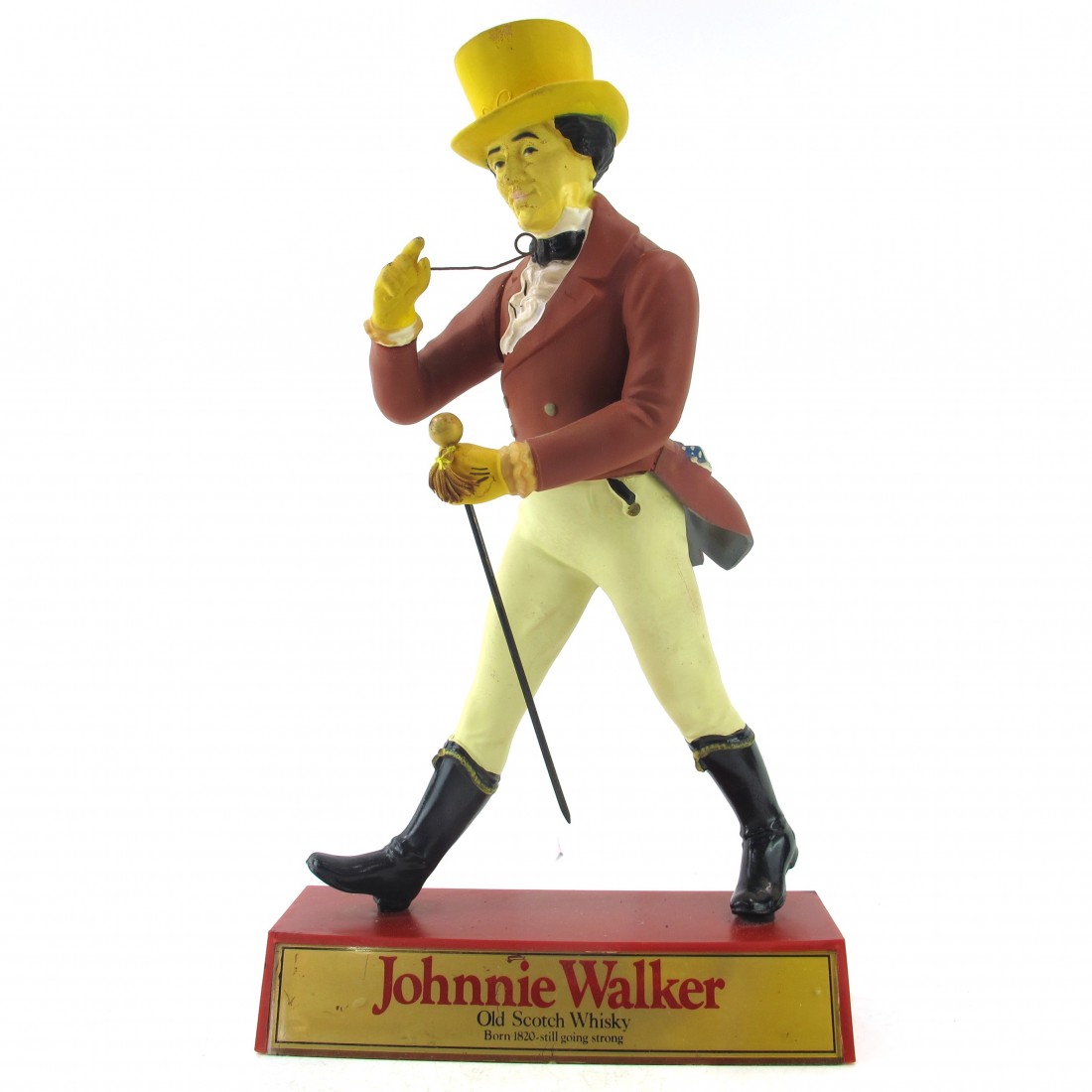 Detail Johnnie Walker Statue Nomer 3