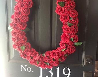 Detail Rose Horseshoe Wreath Nomer 16