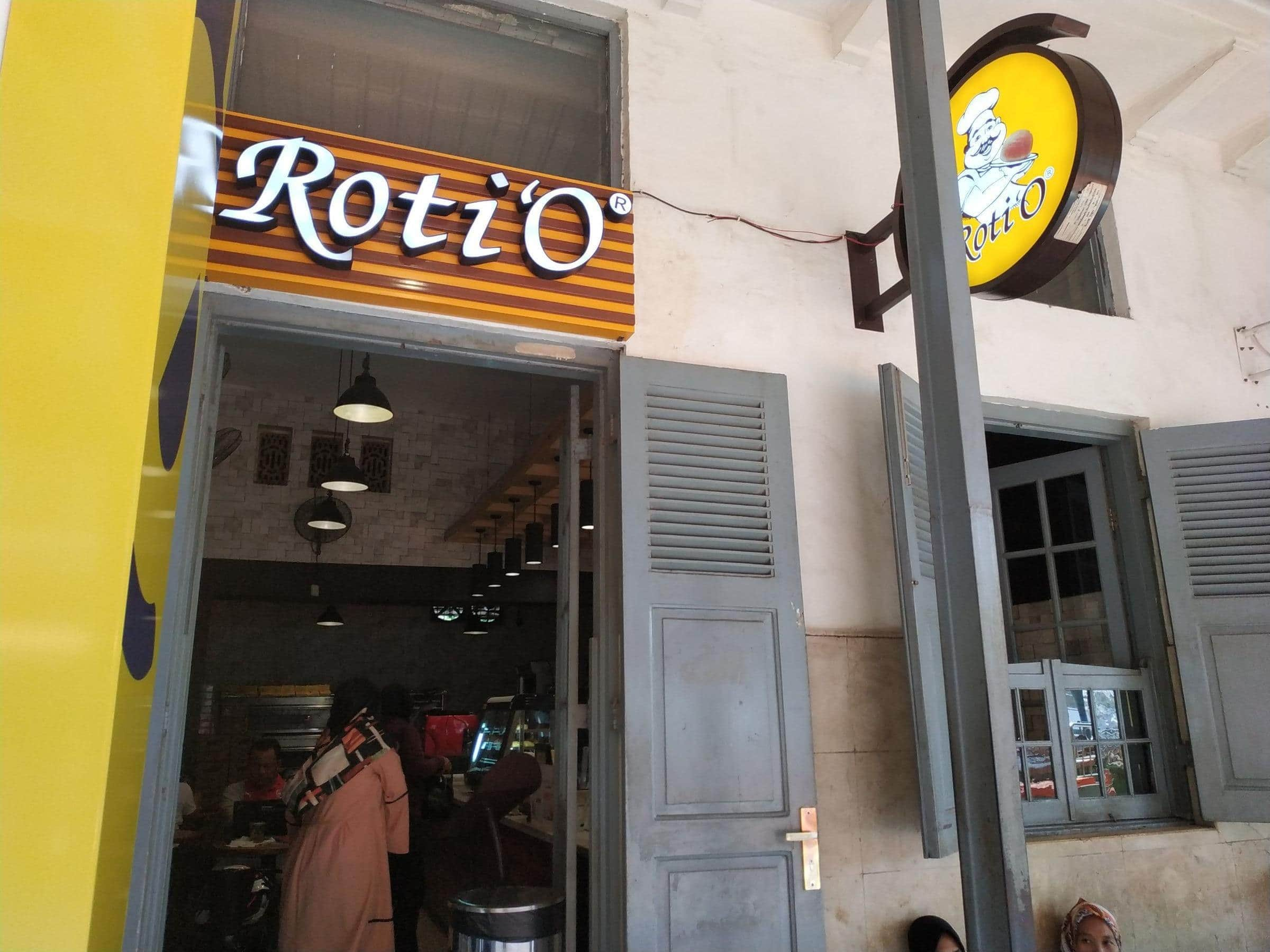 Detail Roti O Logo Nomer 28