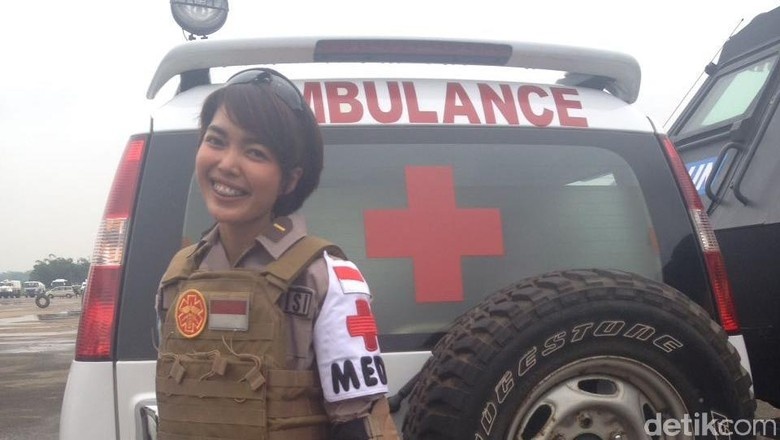 Detail Dokter Militer Wanita Nomer 47