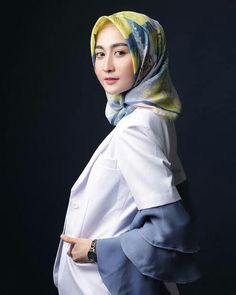 Detail Dokter Perempuan Cantik Nomer 16