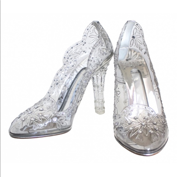 Detail Dolce And Gabbana Cinderella Nomer 50