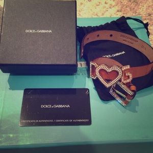 Detail Dolce And Gabbana Dog Collars Nomer 24