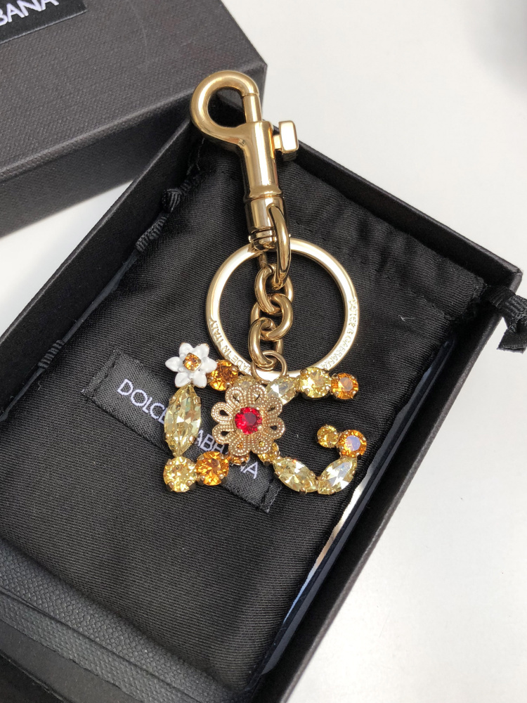 Detail Dolce And Gabbana Keychain Nomer 21