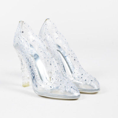 Detail Dolce Gabbana Cinderella Shoes Nomer 34