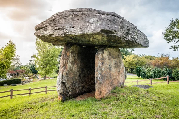 Detail Dolmen Di Indonesia Nomer 47