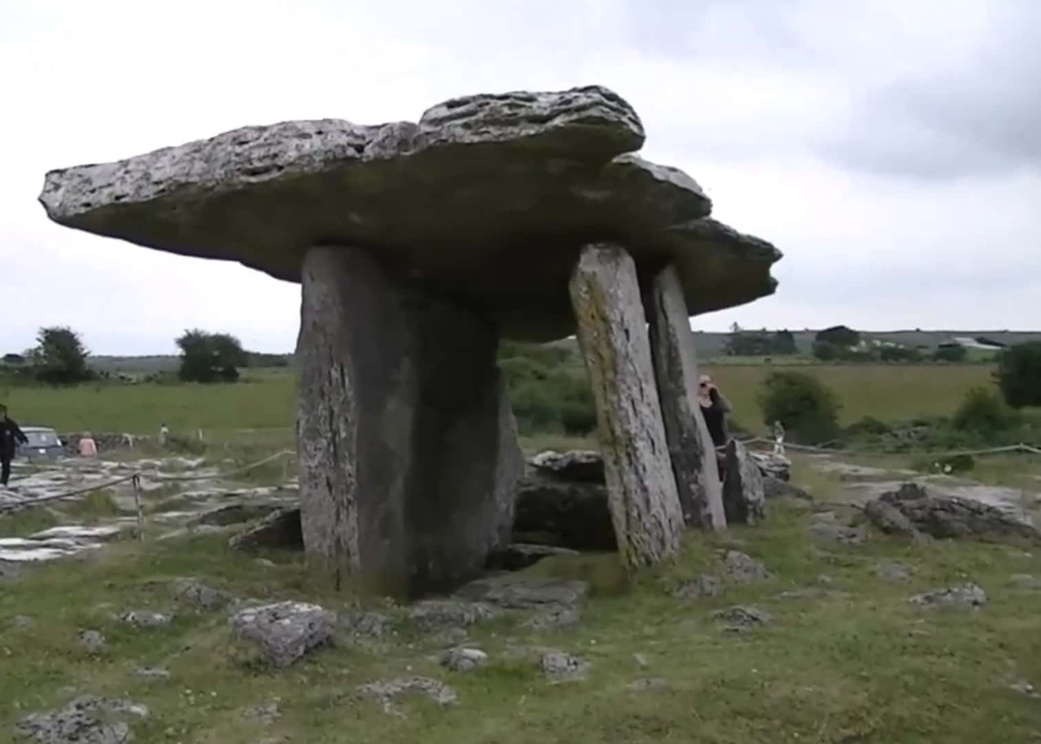 Detail Dolmen Di Indonesia Nomer 7