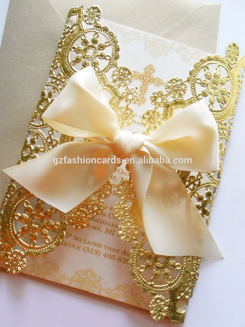 Detail Undangan Pernikahan Warna Gold Nomer 29