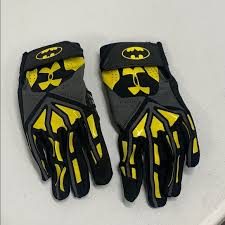 Detail Under Armour Superman Batting Gloves Nomer 53